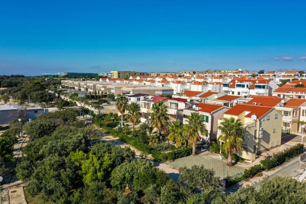 Apartments Malic Petrcane Exterior foto